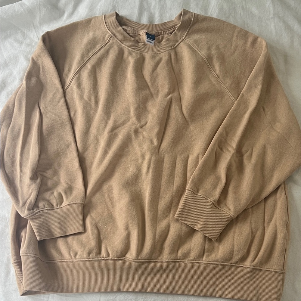 Old Navy Women’s Beige Crewneck Sweater